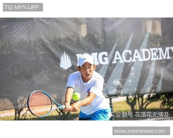 大一岁姐姐与足球球星的甜蜜姐弟恋：跨越年龄界限的真爱故事